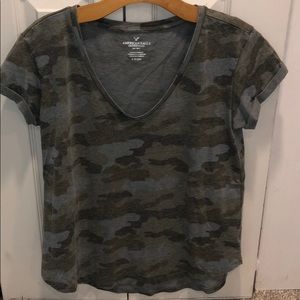 american eagle green camo v neck